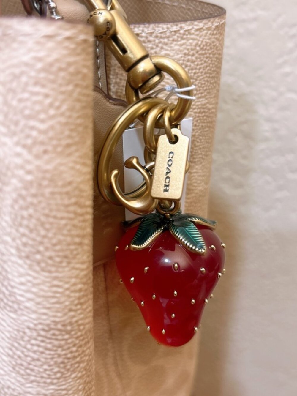 Coach Strawberry Purse Bag Charm NWT CAO50 - Picture 3 of 7